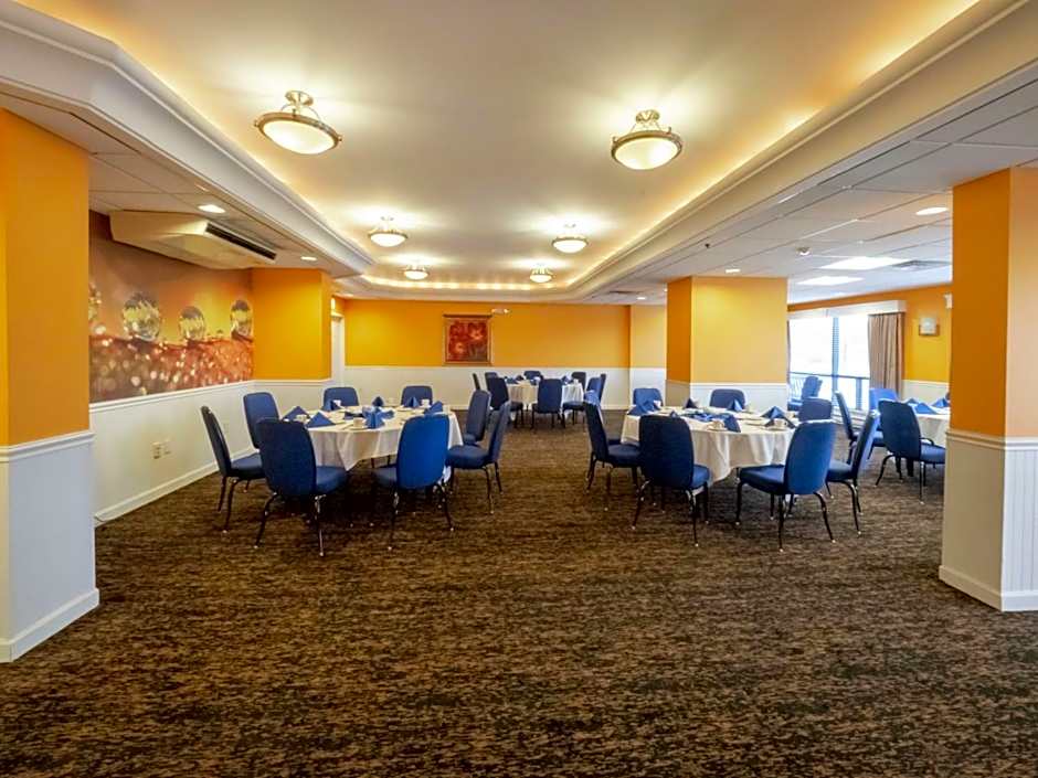 DoubleTree By Hilton Buffalo Amherst