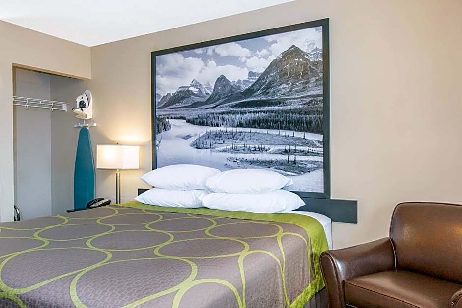 Super 8 Fort McMurray