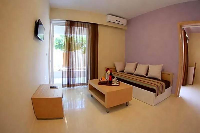 Eleftheria Hotel