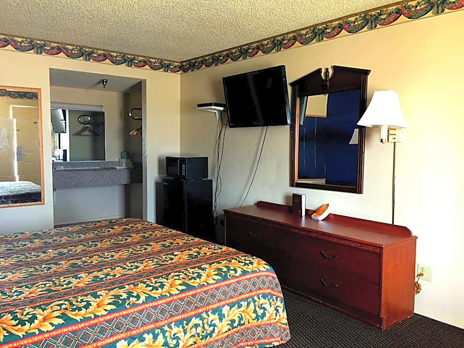 Crown Inn Grand Prairie