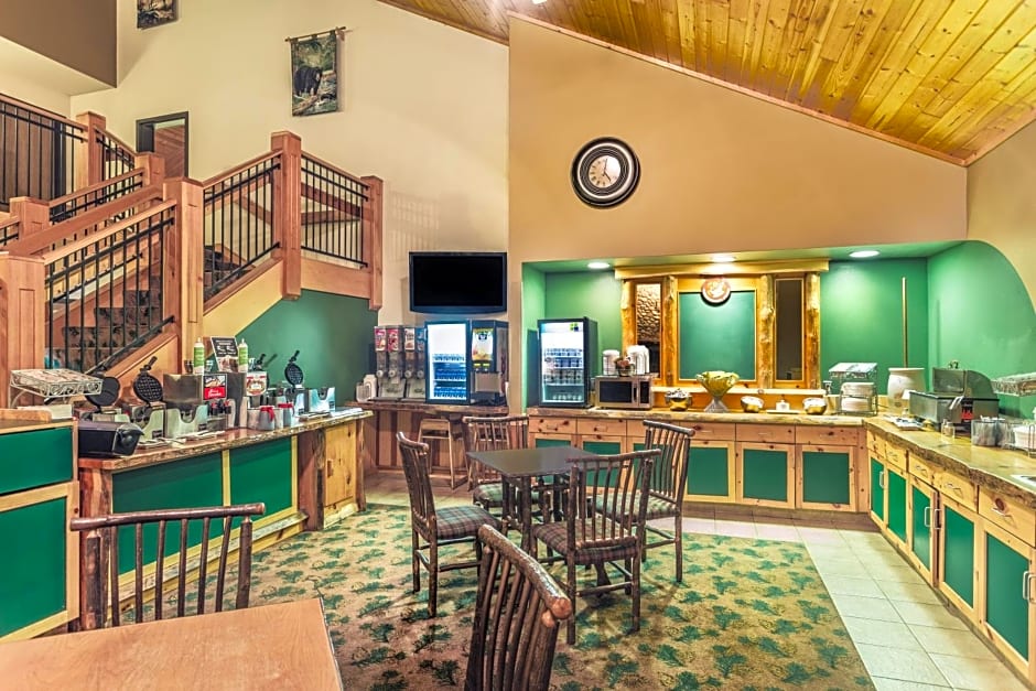 AmericInn by Wyndham Wisconsin Dells