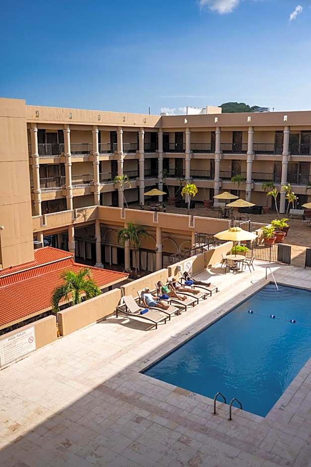 Windward Passage Hotel