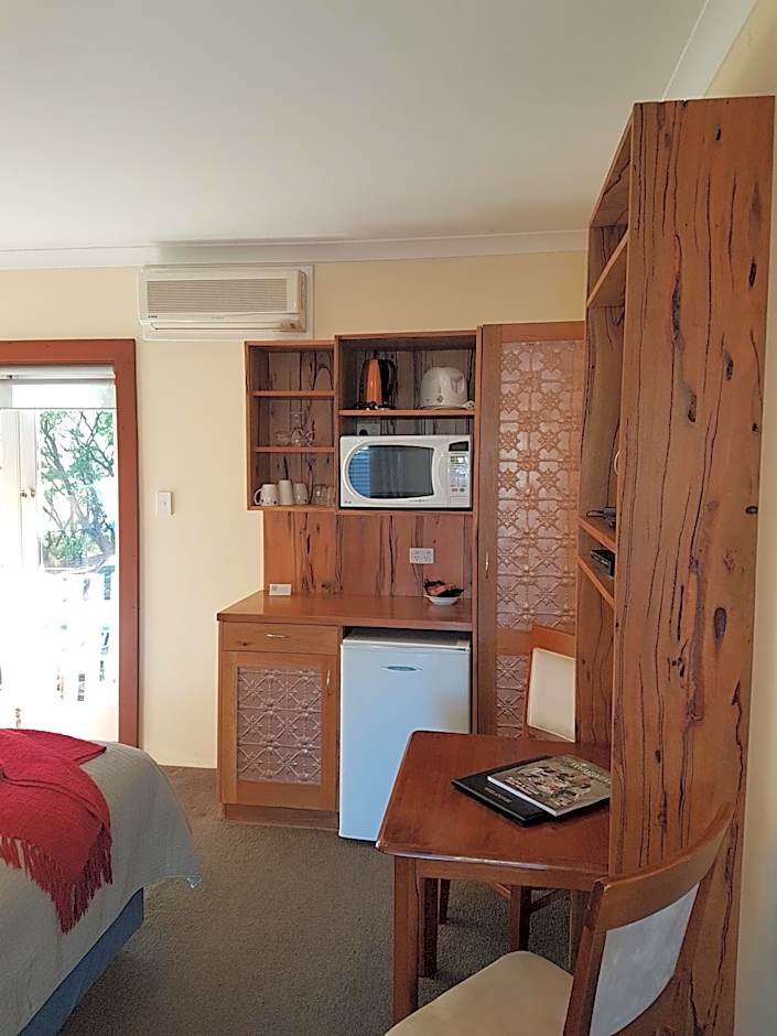 Adamsons Riverside Accommodation