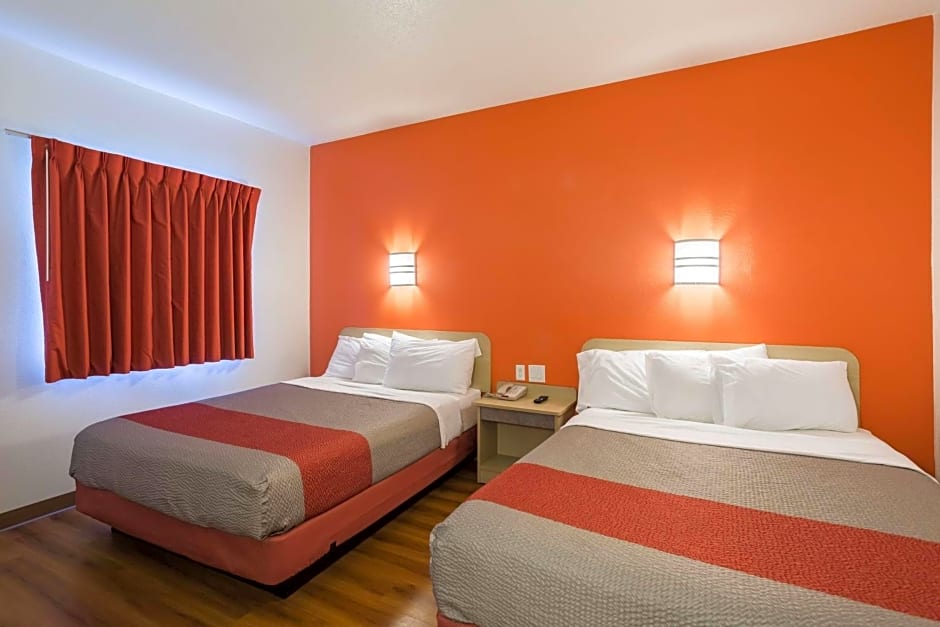 Motel 6-Dale, IN