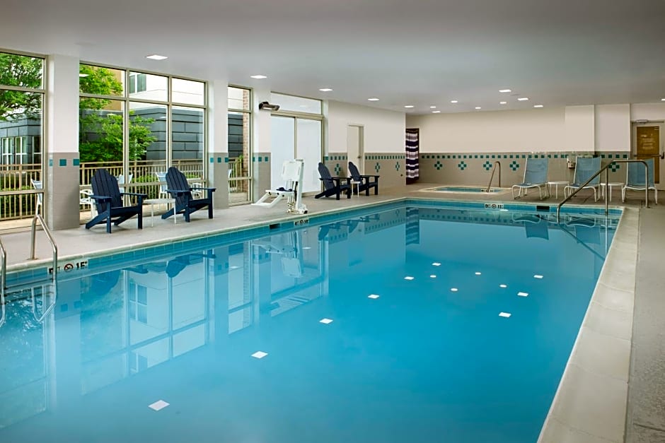 Embassy Suites by Hilton Dulles North Loudoun