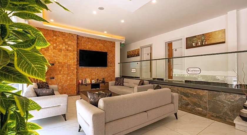 Laristone Suite Spa Hotel