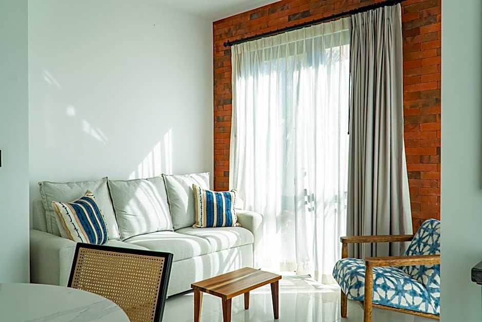 Flamboyan Hotel & Residences