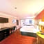 Casa Blanca Hotel & Suites Orange SR-55 Freeway, Near Honda Center, Chapman University, Disneyland