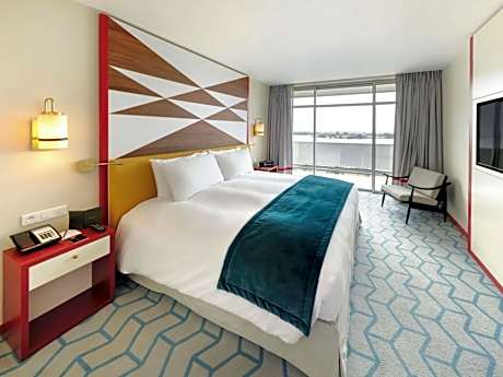 Apartment with Two King Beds