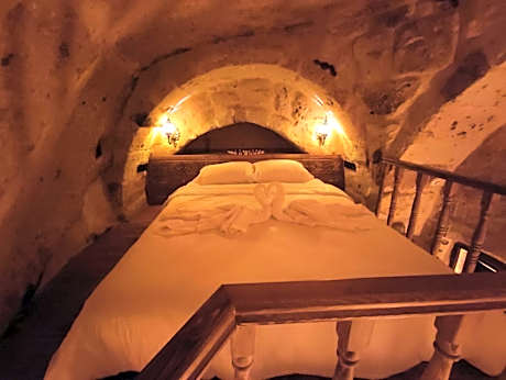 Queen Room with Spa Bath