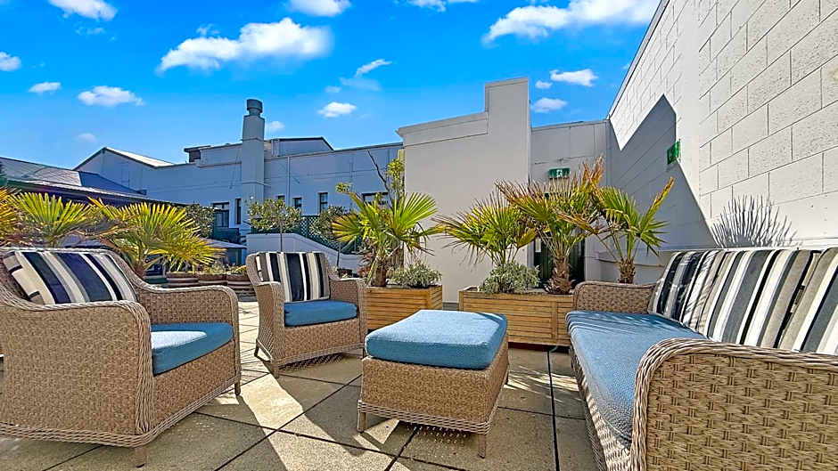 Art Deco Masonic Hotel