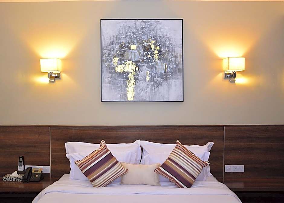 Razana Hotel