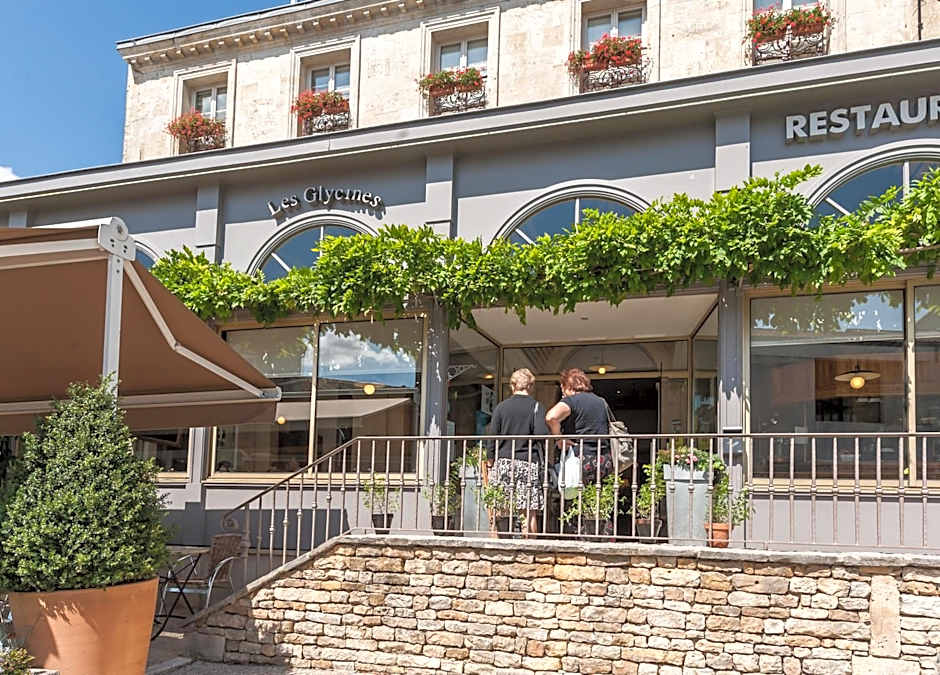Logis hotels Les Glycines