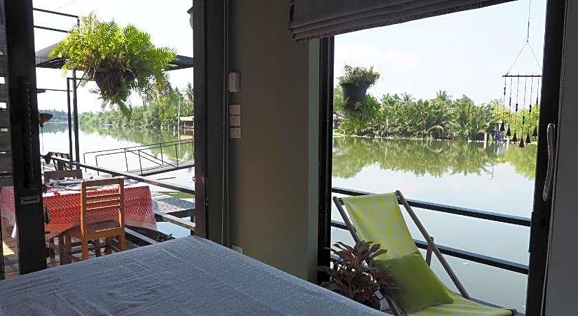 Amphawa Caza Platuu