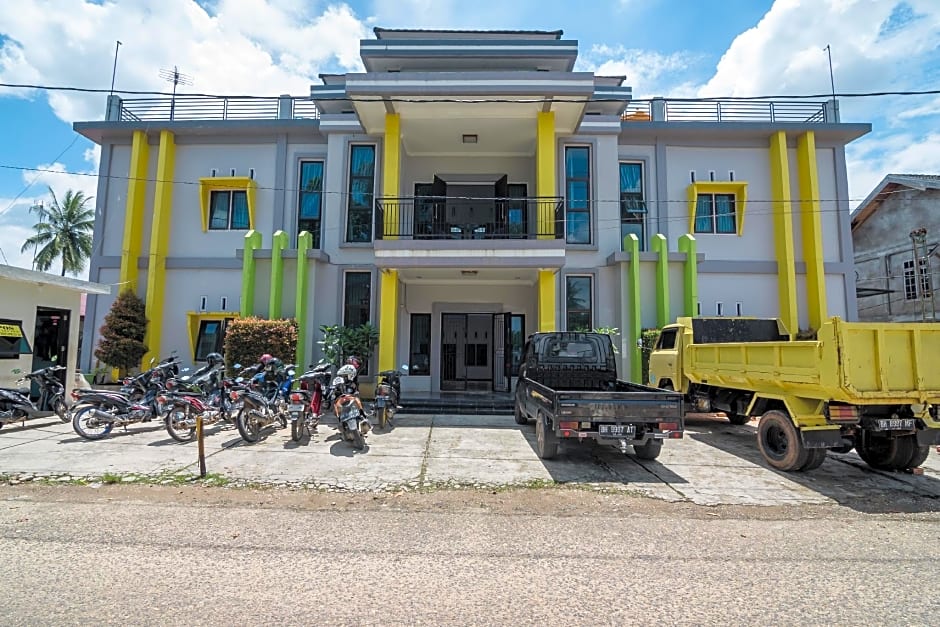 RedDoorz near Sultan Thaha Airport Jambi