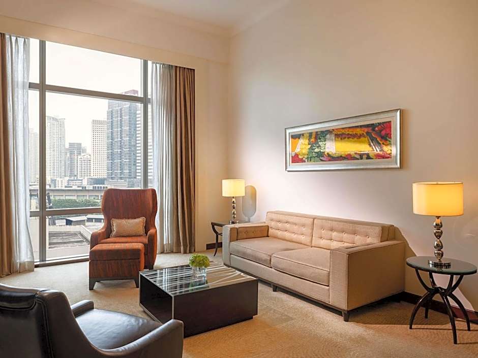 Photo 1 of 4 of Fairmont Gold Suite, Corner