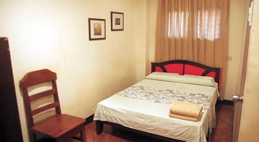 Centro Mactan Suites