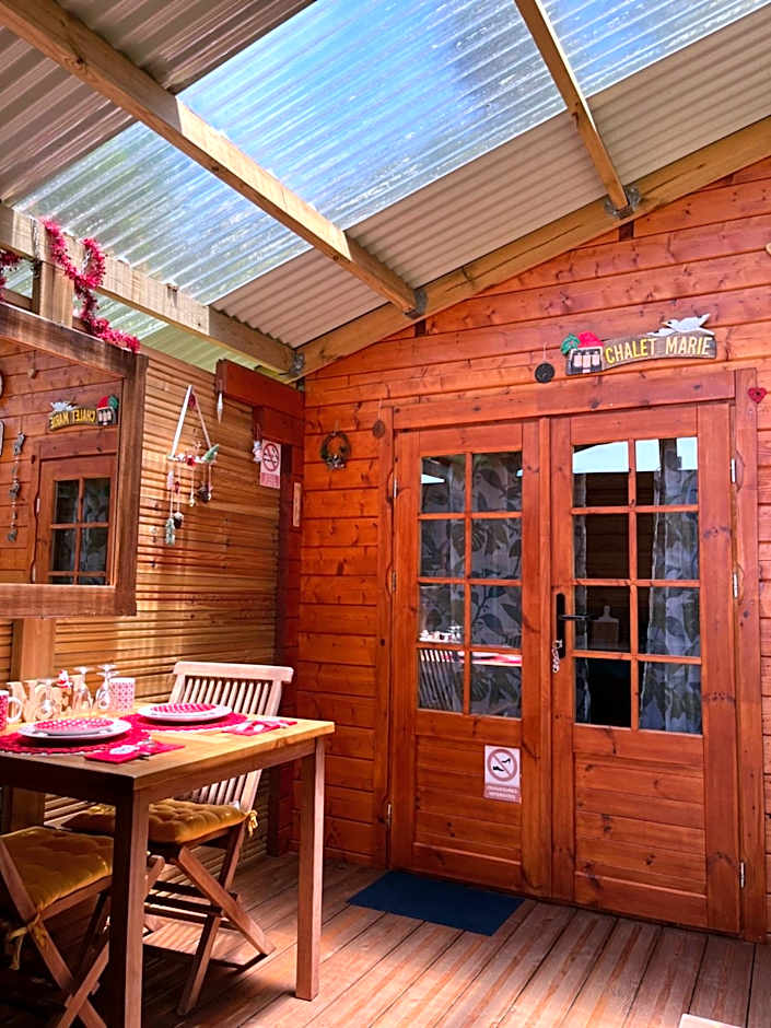 Les Chalets de Marie 974- Jacuzzi SPA privatif dans le chalet , sans vis à vis , vue mer