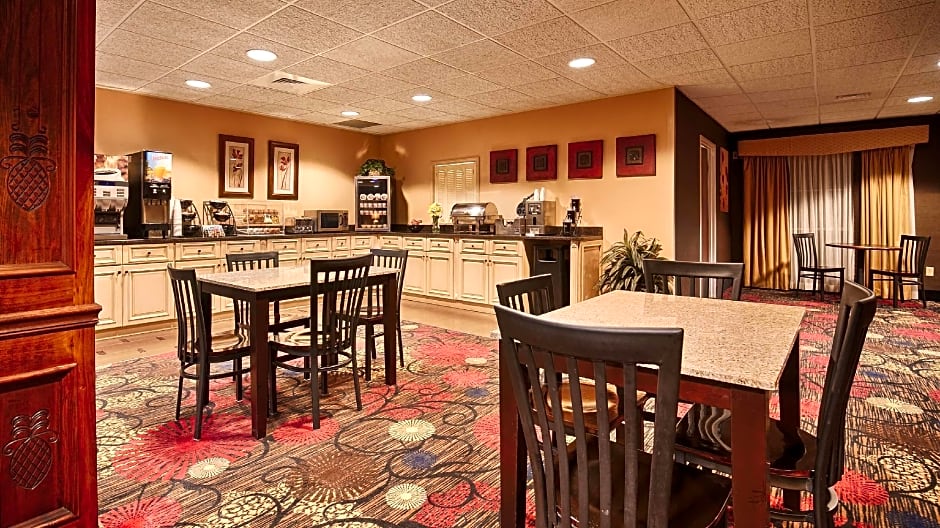 Best Western Plus Brandywine Inn & Suites