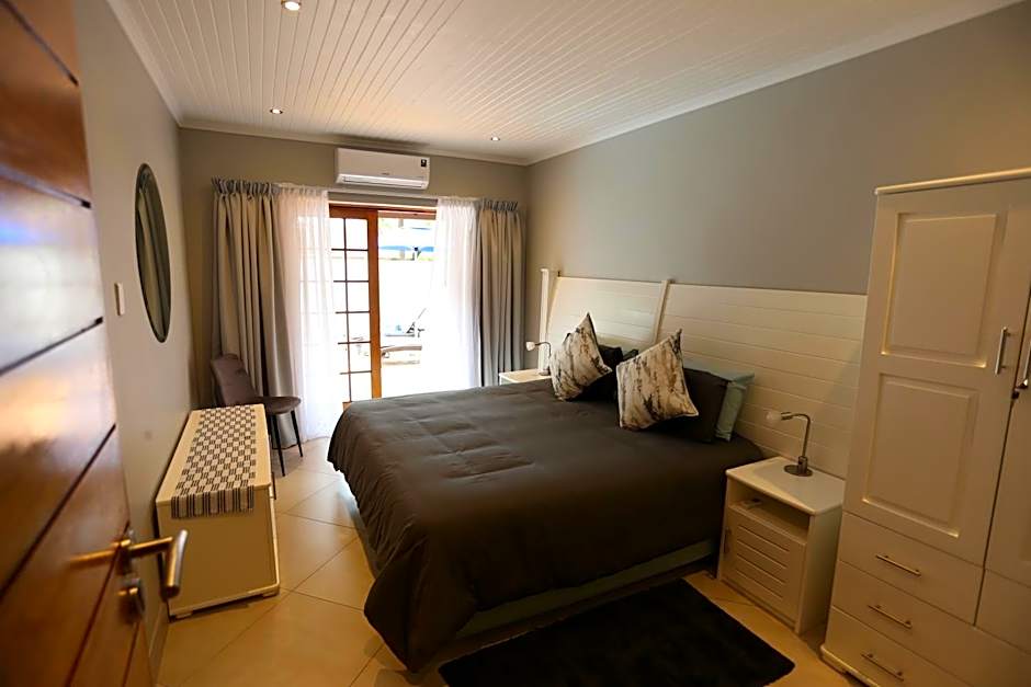 Rhino Coast Guesthouse