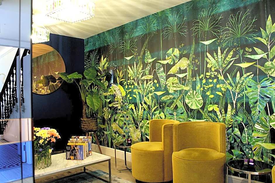 1 Craven Hill Gardens