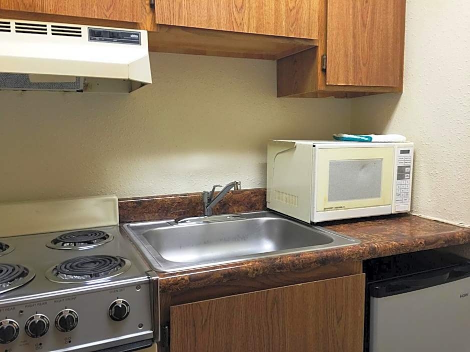 Milwaukie Inn Portland South