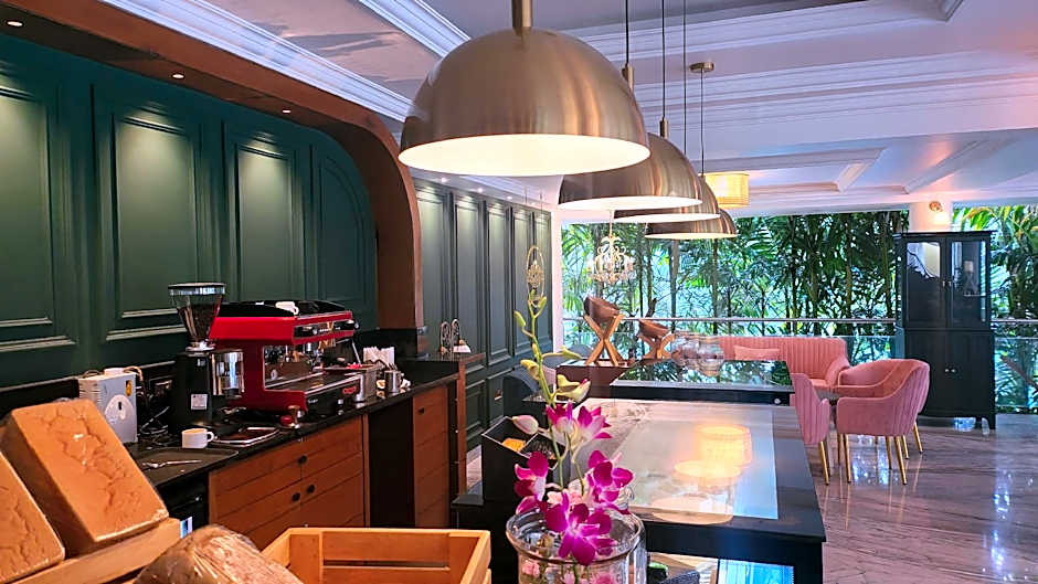 Nambiar Club Bellezea