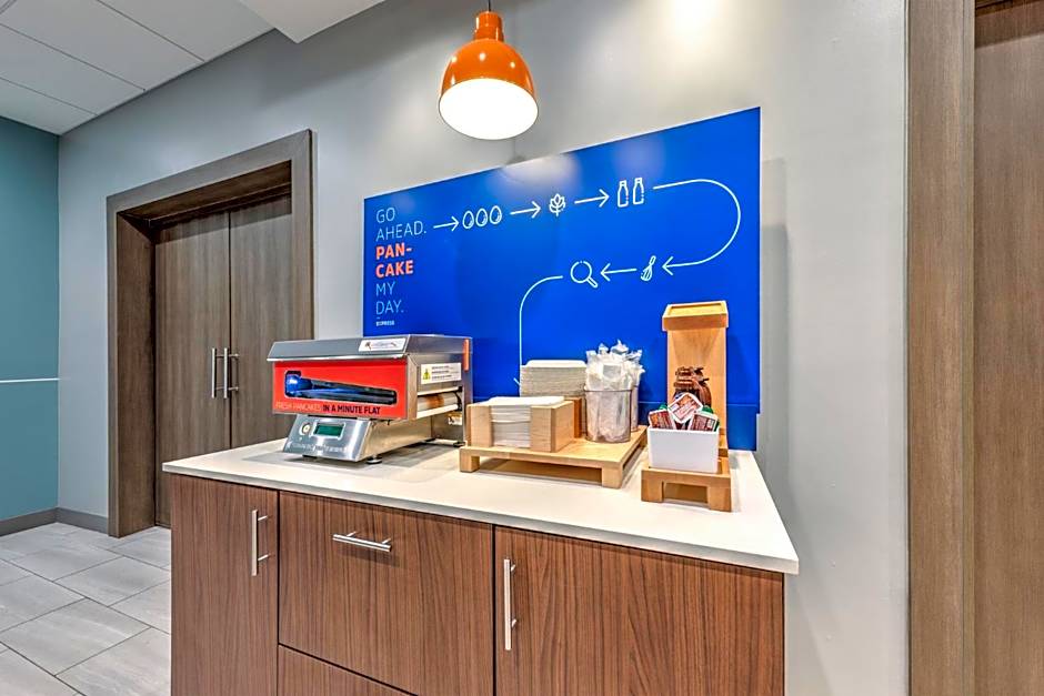 Holiday Inn Express & Suites Austin Airport East By IHG