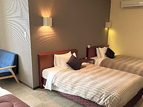 Triple Room - Non-Smoking