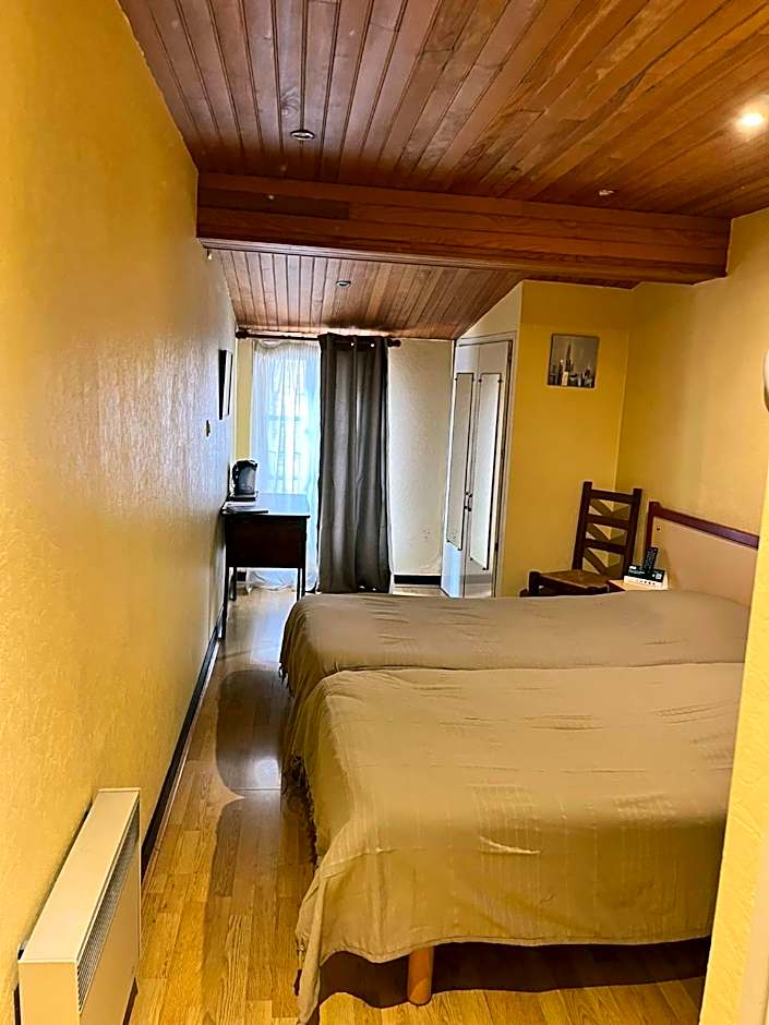 Hôtel Restaurant Les Arcades