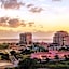 Hotel Shigira Mirage Beach Front