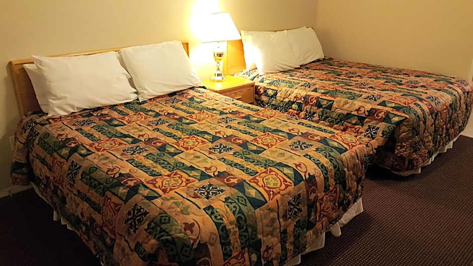 Photo 1 of 4 of 2 Queen Beds