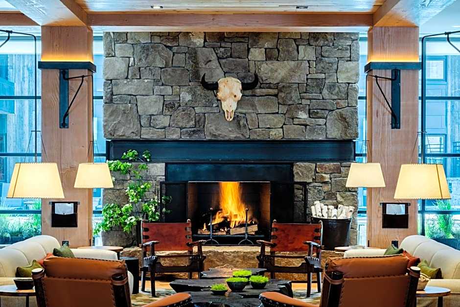 The Cloudveil, Autograph Collection