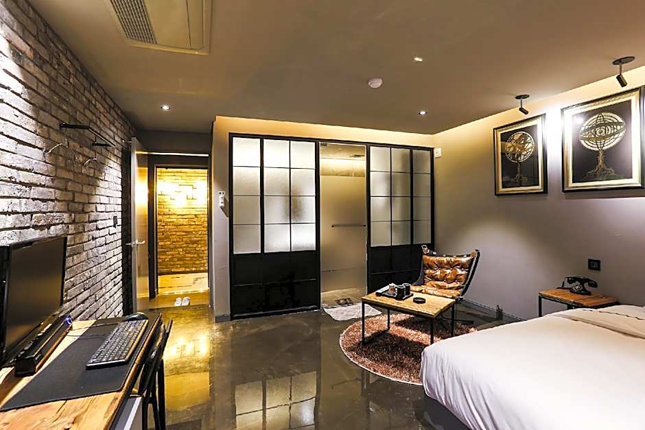 Jeonju Mari Hotel Park Store