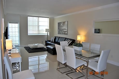 Ocean Reserve Piso 7 STR-310