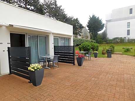 Studio with Terrace