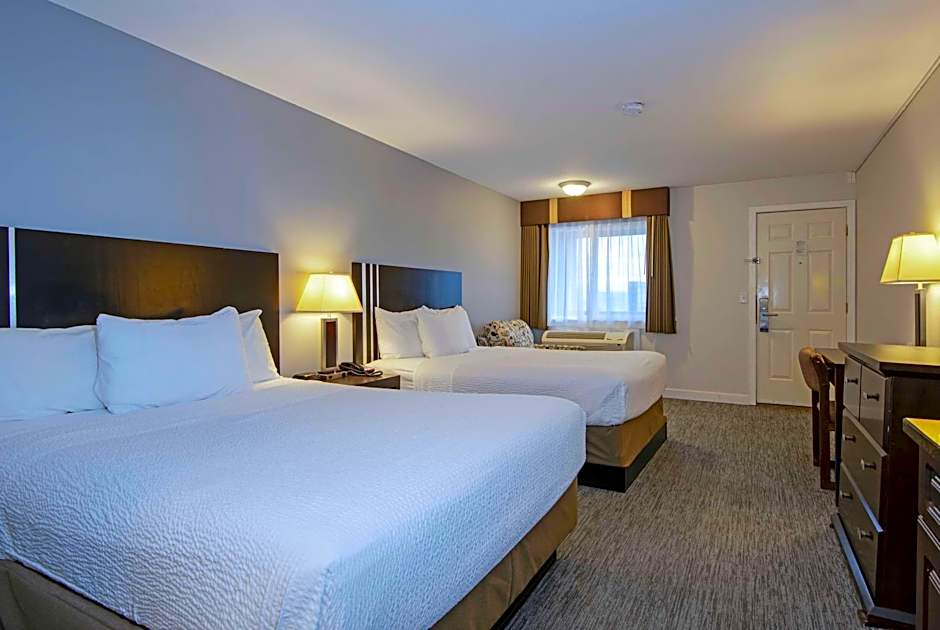 Travelodge by Wyndham Kamloops Mountview