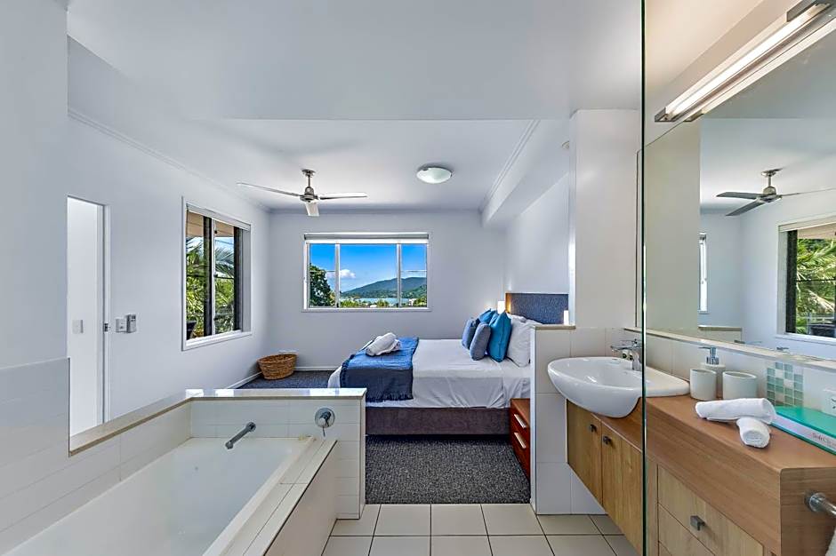 Airlie Summit Apartments