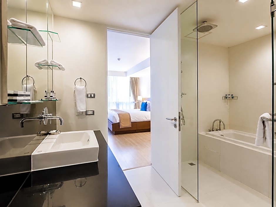 Oakwood Residence Sukhumvit 24 Bangkok
