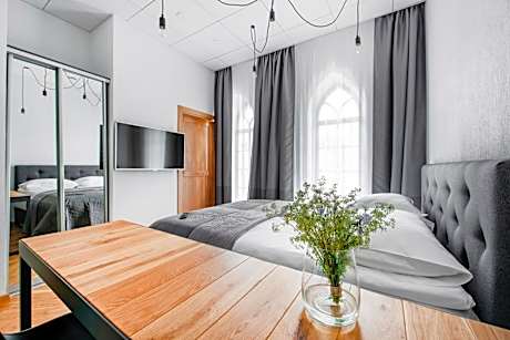 Apartment with Garden View