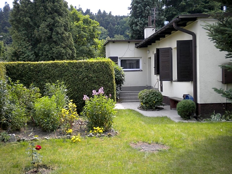 Uroczy Domek Z Ogrodem I Tarasem