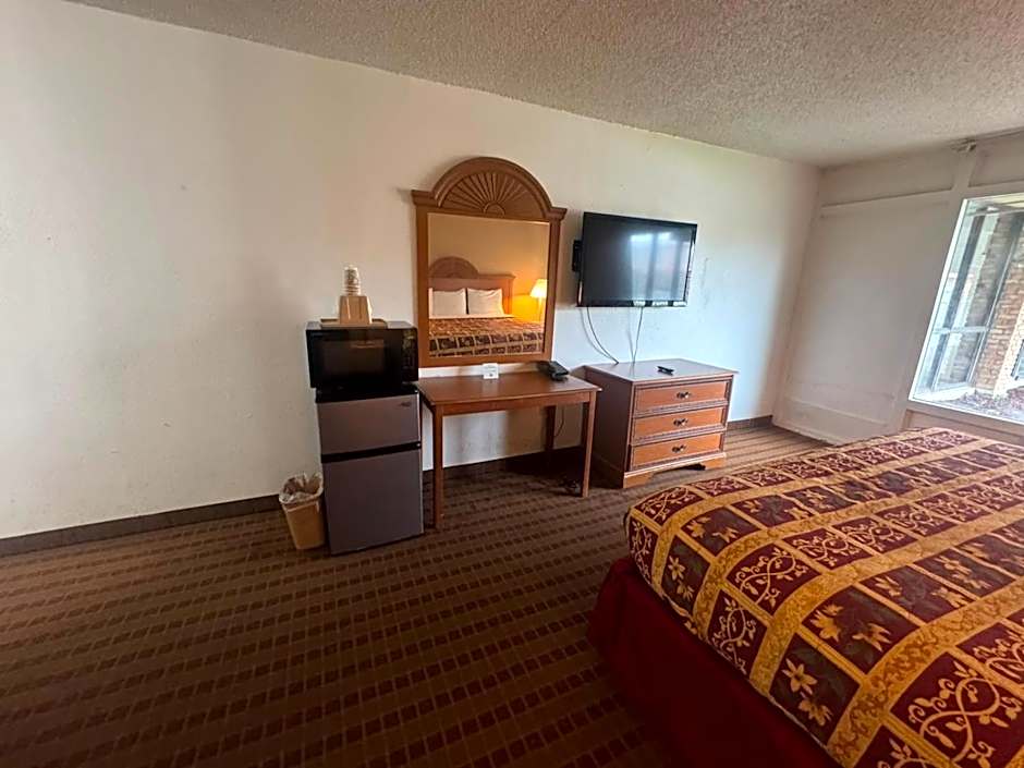 Express Inn & Suites