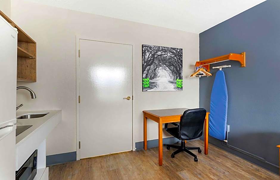 Extended Stay America Suites - Bristol
