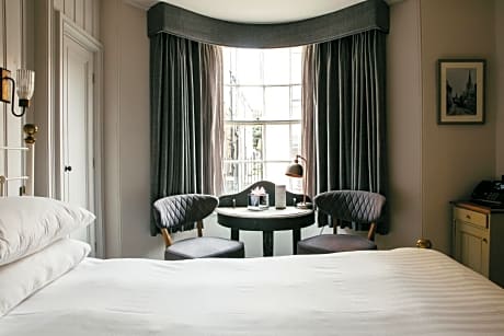 Cozy Townhouse Double Room