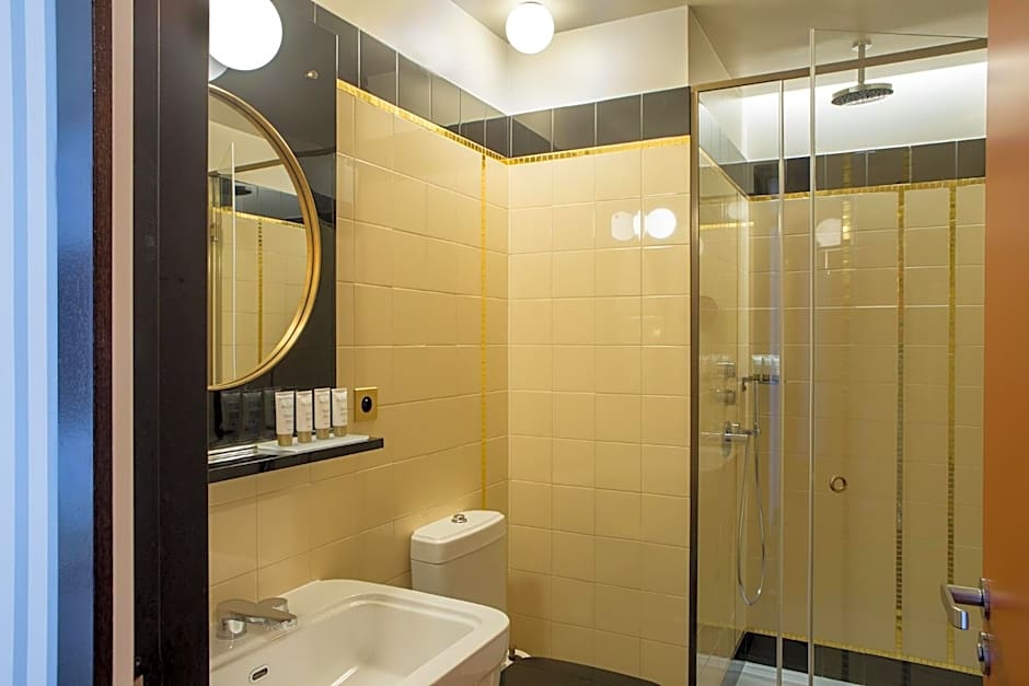 Hotel du Rond-Point des Champs-Elysees - Esprit de France