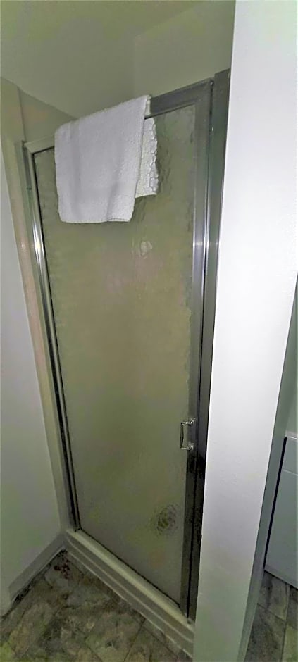Blue Coast Inn & Suites