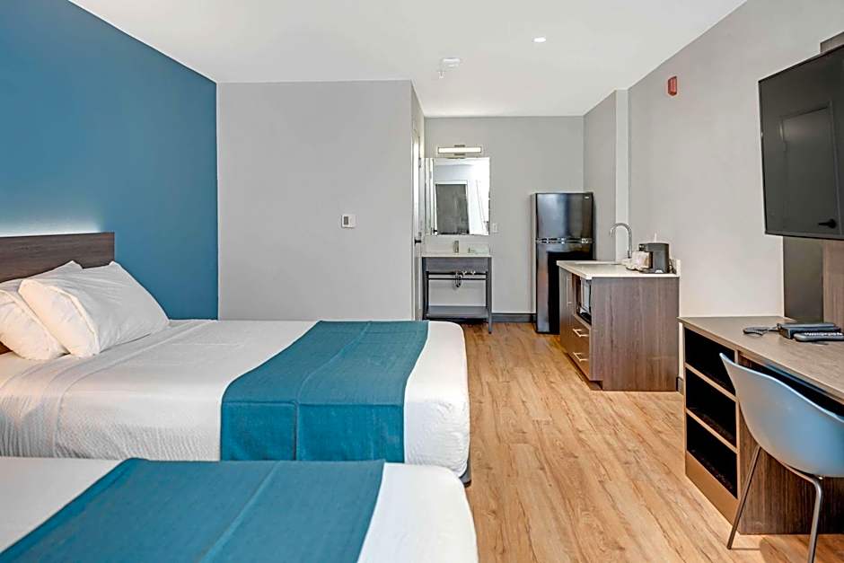 Studio 6 Suites Stockton, CA Waterfront