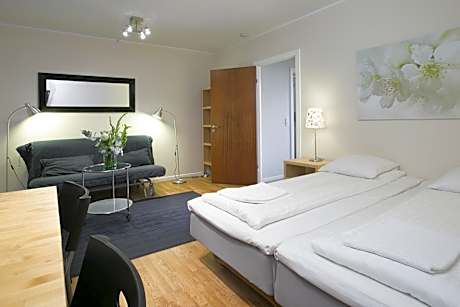 Studio (4 Adults)