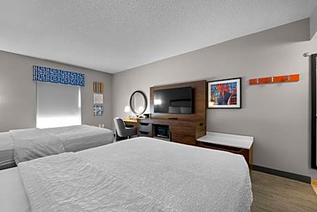 Room with Two Queen Beds - Non-Smoking