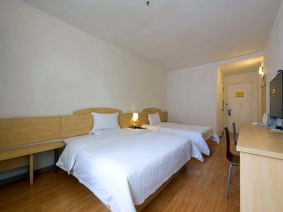 7 Days Inn Foshan Temple Baihua Squrare Branch